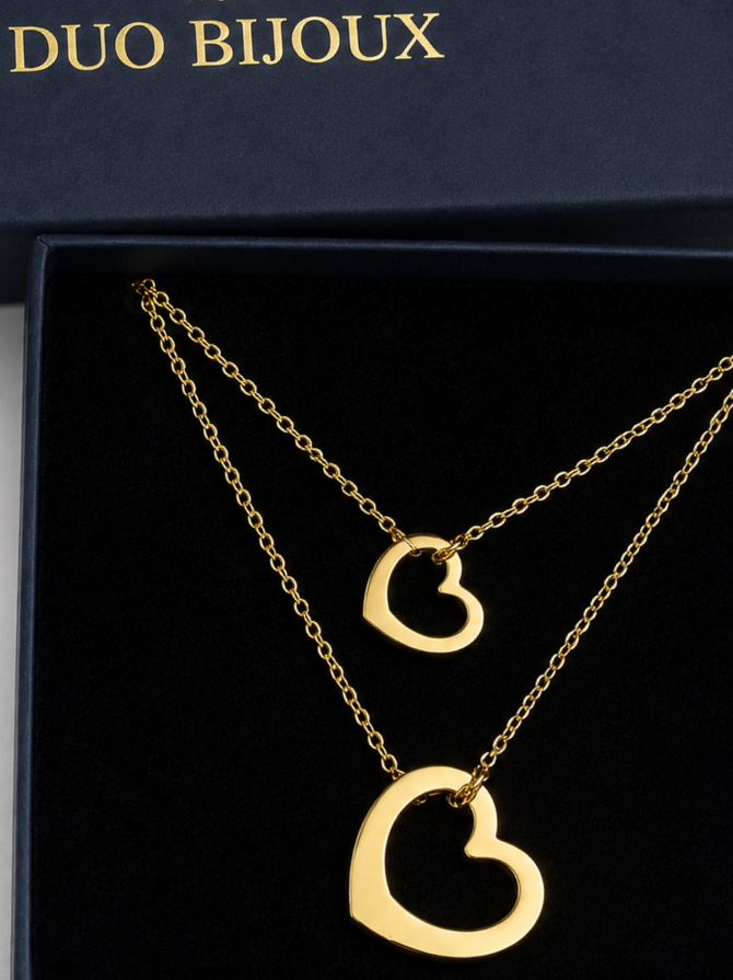 Collier maman fille en forme de coeur complémentaires 