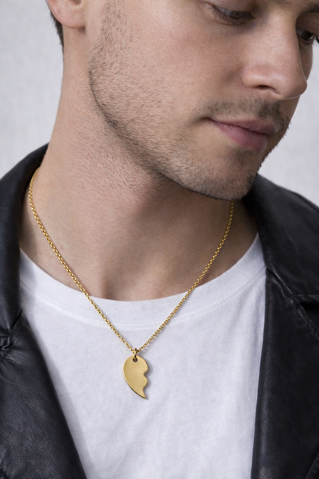 collier coeur moitie homme